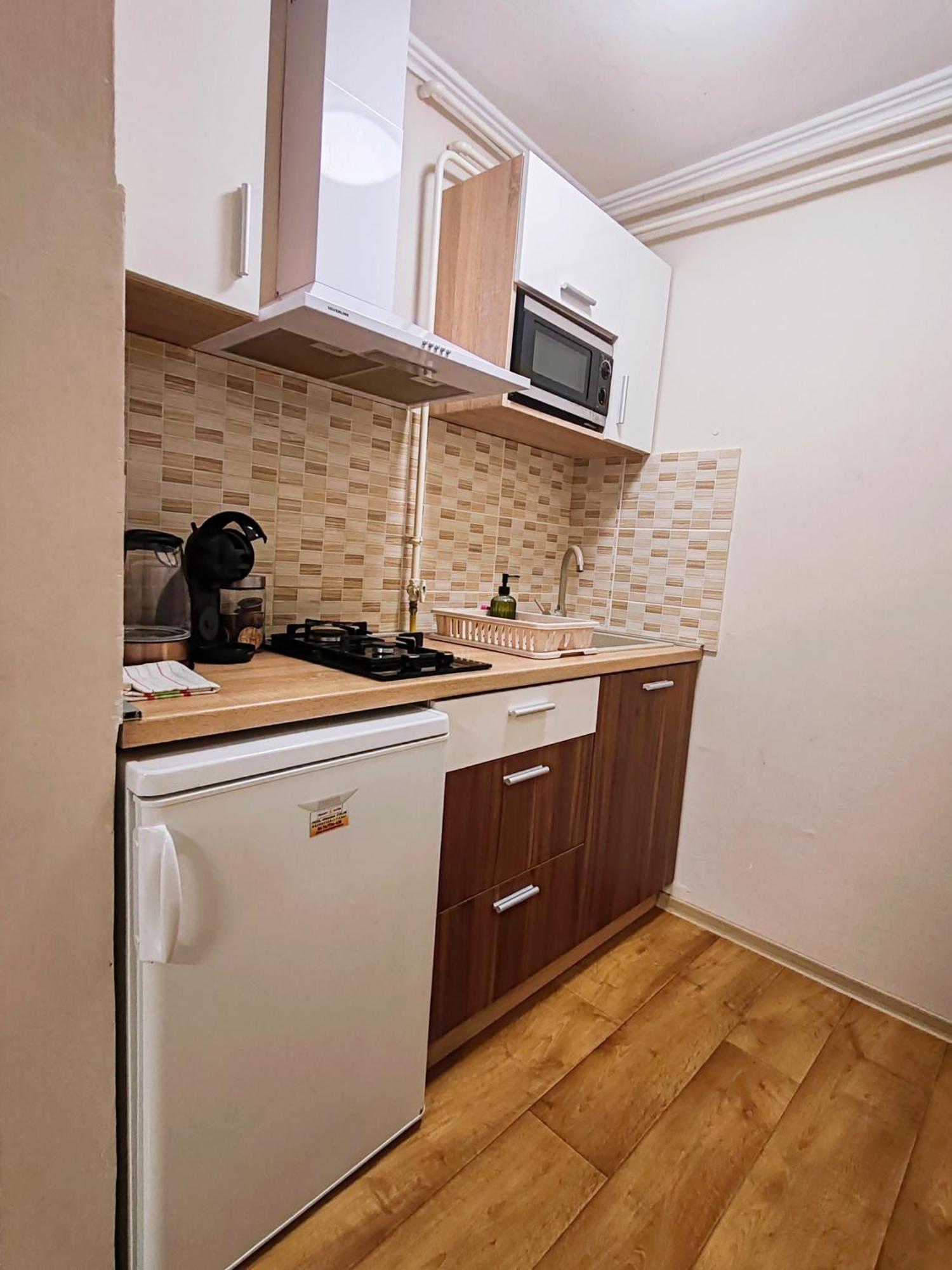 To Apartman Gunarasfuerdo Dombóvár Exterior foto